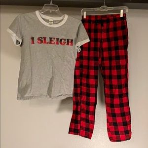 PINK VICTORIA’S SECRET TWO PIECE CUTE OUTFIT